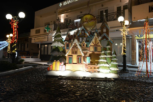 Σκαλιστή θεματική κατασκευή χριστουγεννιάτικο χωριό